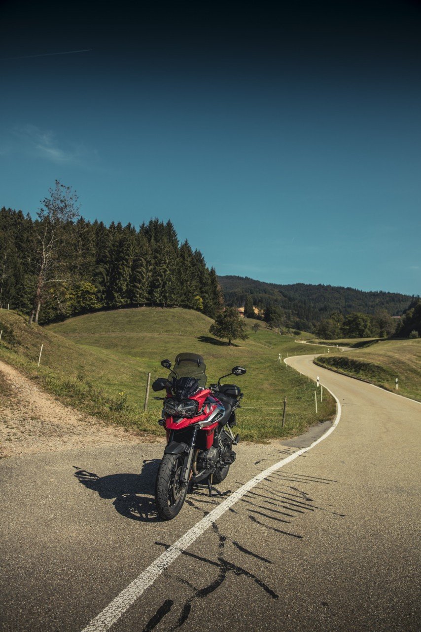 Szyba motocyklowa MRA TRIUMPH TIGER 1200 /XC /XR V201 , V301 2016-2021, forma VTM, przyciemniana