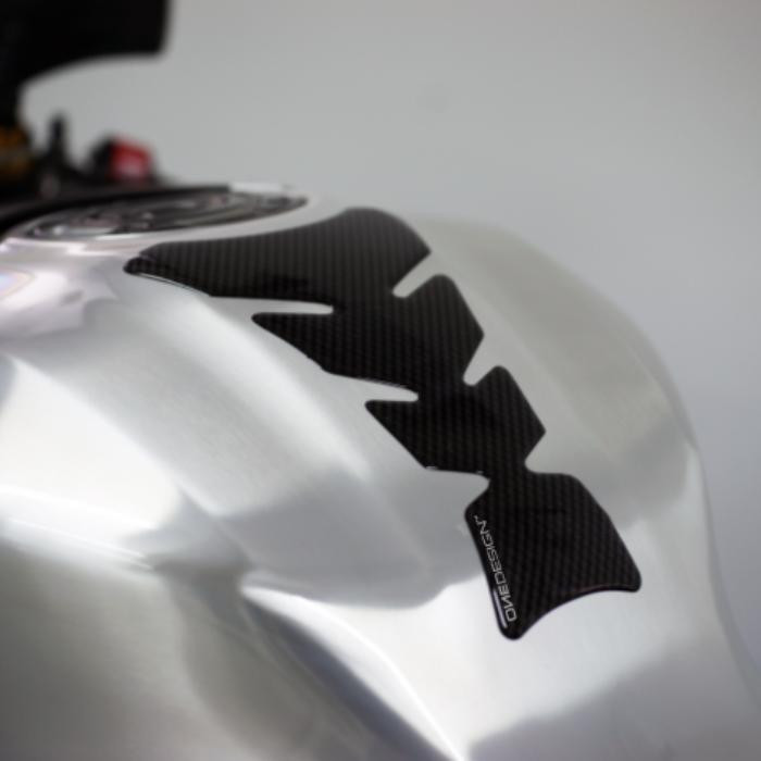 ONEDESIGN Tankpad GHOST carbon at stock with single package