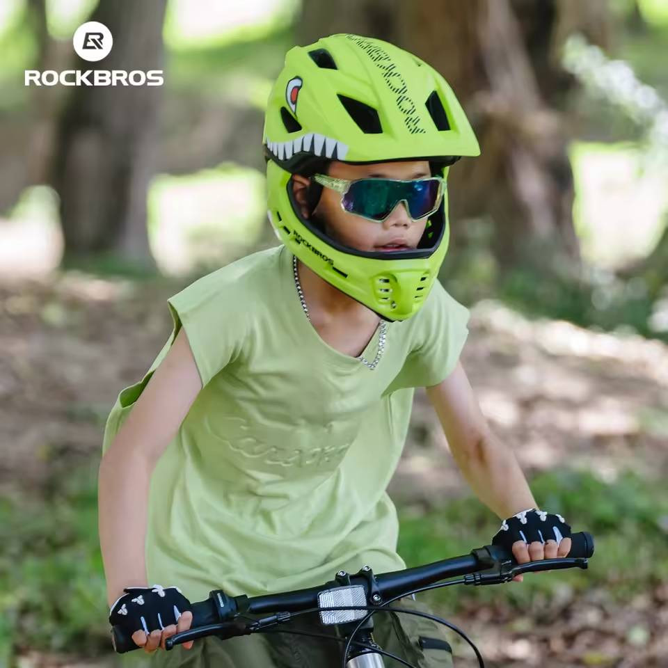 Kask dziecięcy z odpinana szczęką 2w1 ROCKBROS TT-32003 Green Shark zielony