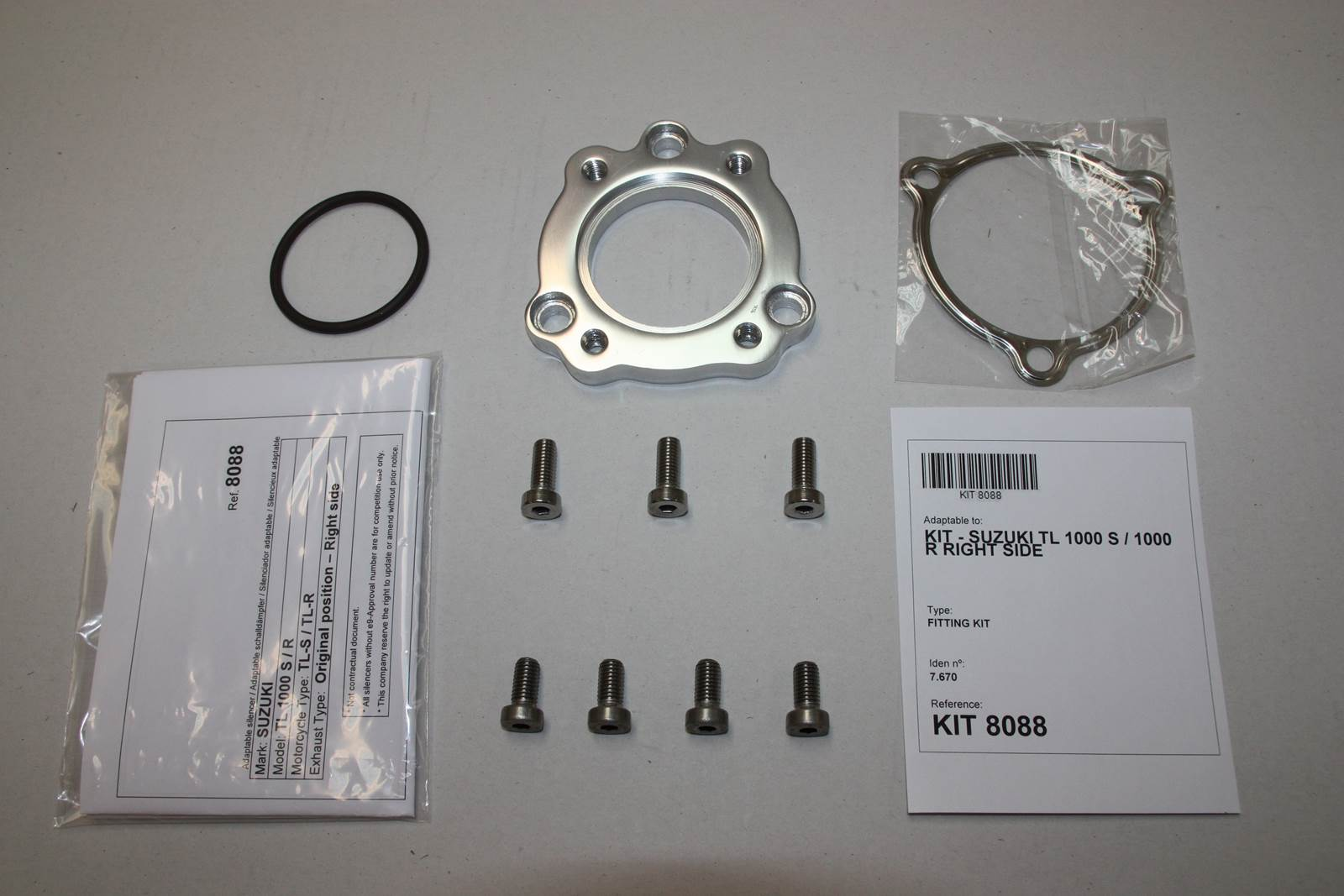 Tłumik prawy IXIL SUZUKI TL1000S 97-01 (AG) typ SOVE (waga: 3000g, długość: 423 mm.) SLI