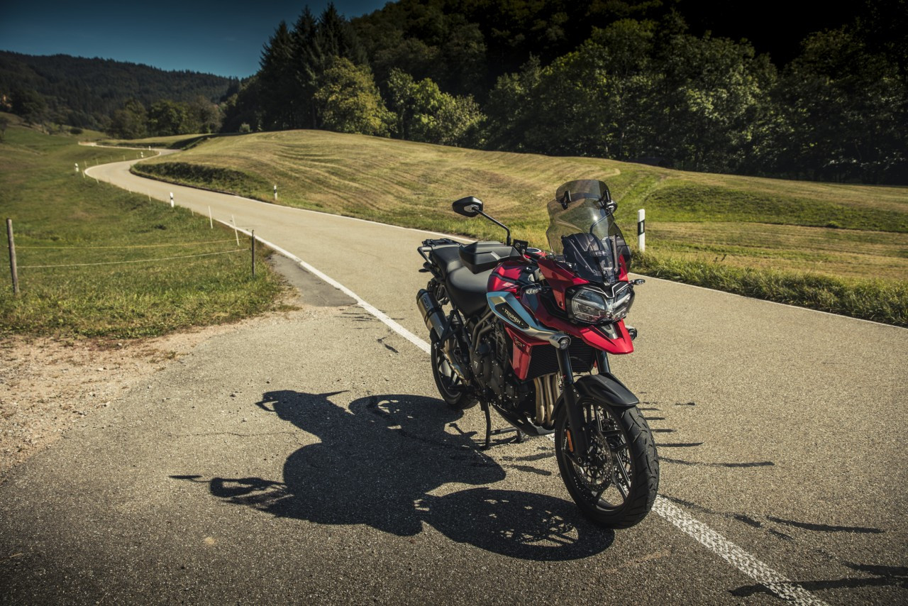 Szyba motocyklowa MRA TRIUMPH TIGER 1200 /XC /XR V201 , V301 2016-2021, forma VTM, przyciemniana
