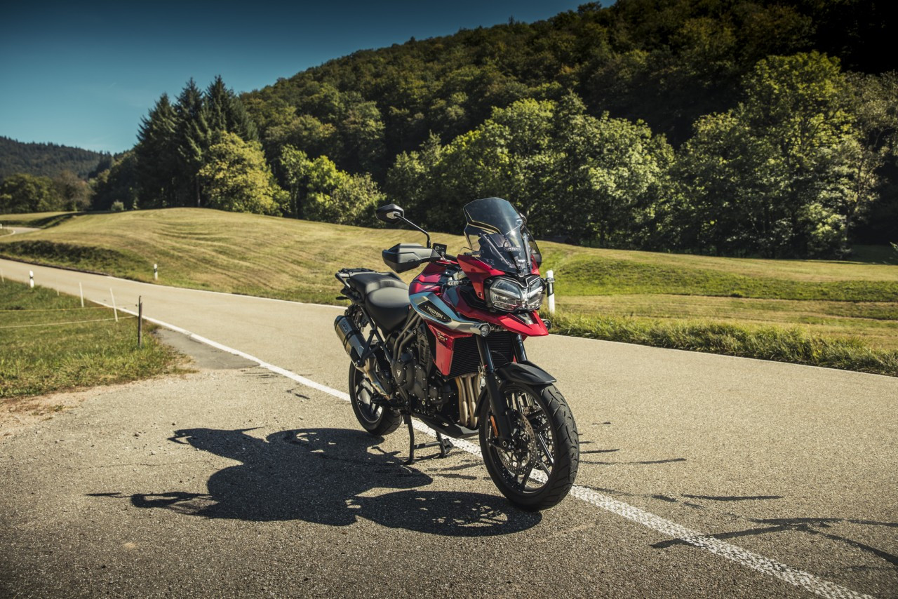 Szyba motocyklowa MRA TRIUMPH TIGER 1200 /XC /XR V201 , V301 2016-2021, forma TM, przyciemniana
