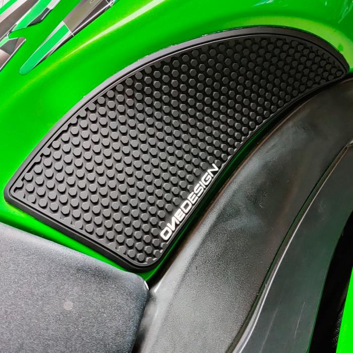 ONEDESIGN Grip Boczny HDR Z 1000SX 11-24 / Z 1000SX ABS 11-16 KAWASAKI czarny