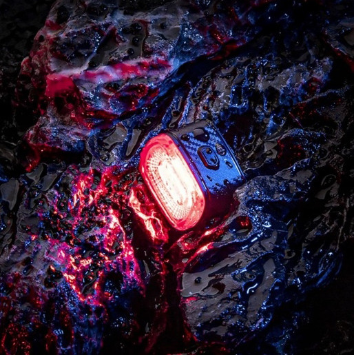 Lampka rowerowa tylna Rockbros Q2S LED USB IPX6 ze światłem STOP na sztycę lub siodło