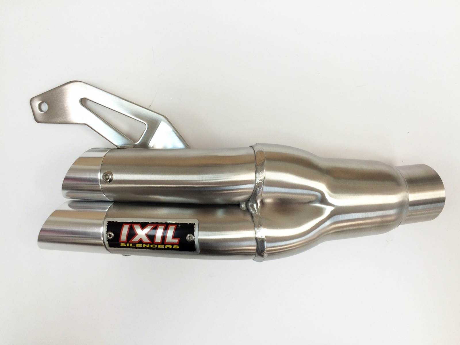 Tłumik IXIL KAWASAKI ZX-10 R 08-10 (ZXT00E) typ L2X (waga: 3000g, długość: 242 mm., materiał: Inox AISI304, kolor: Anodized alum