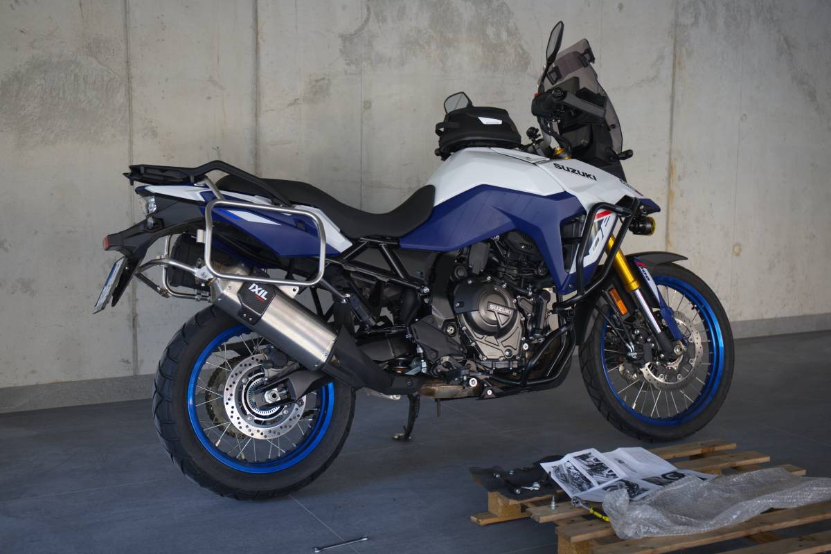 Tłumik IXIL SUZUKI DL 800 V-STROM 2023 (WEM2 WEM3) typ MXR (waga: 4160g, długość: 540 mm., materiał: Inox AISI304, kolor: Black