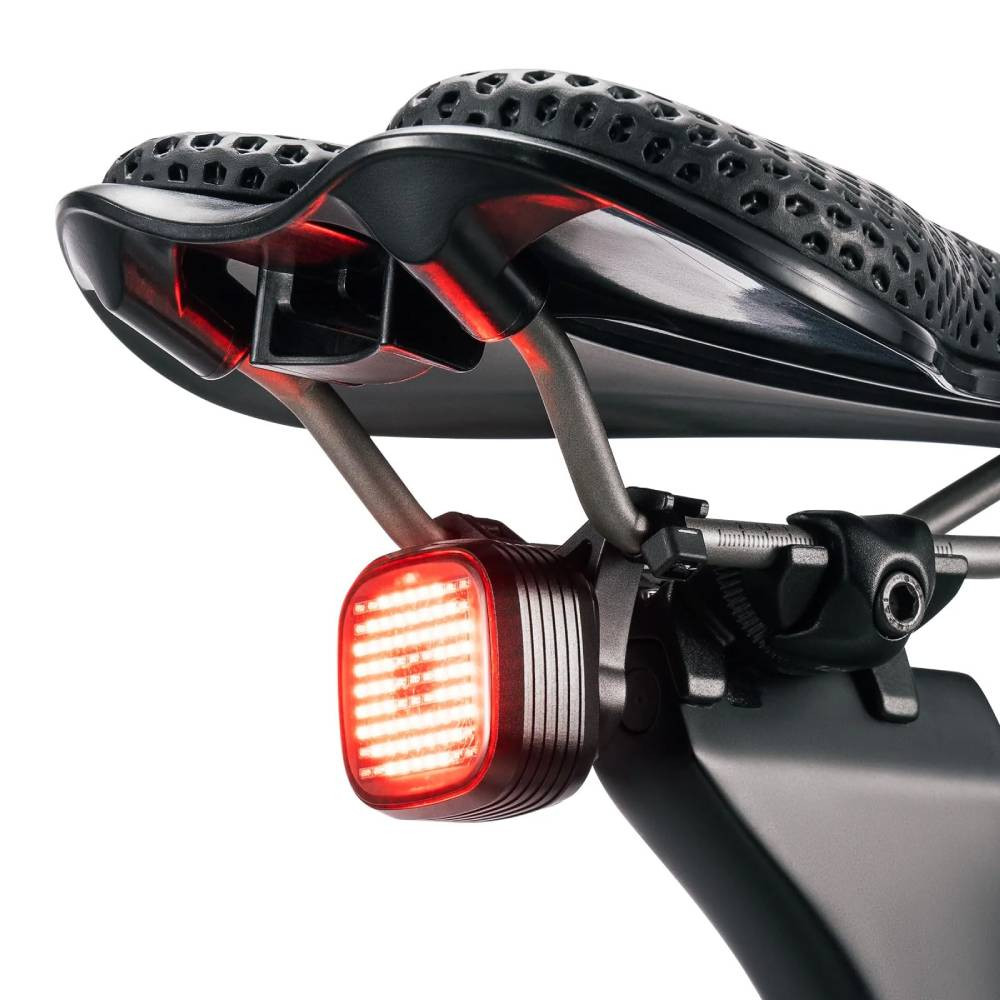 Tylna lampka rowerowa LED Rockbros 24320004001 wodoodporna IPX6