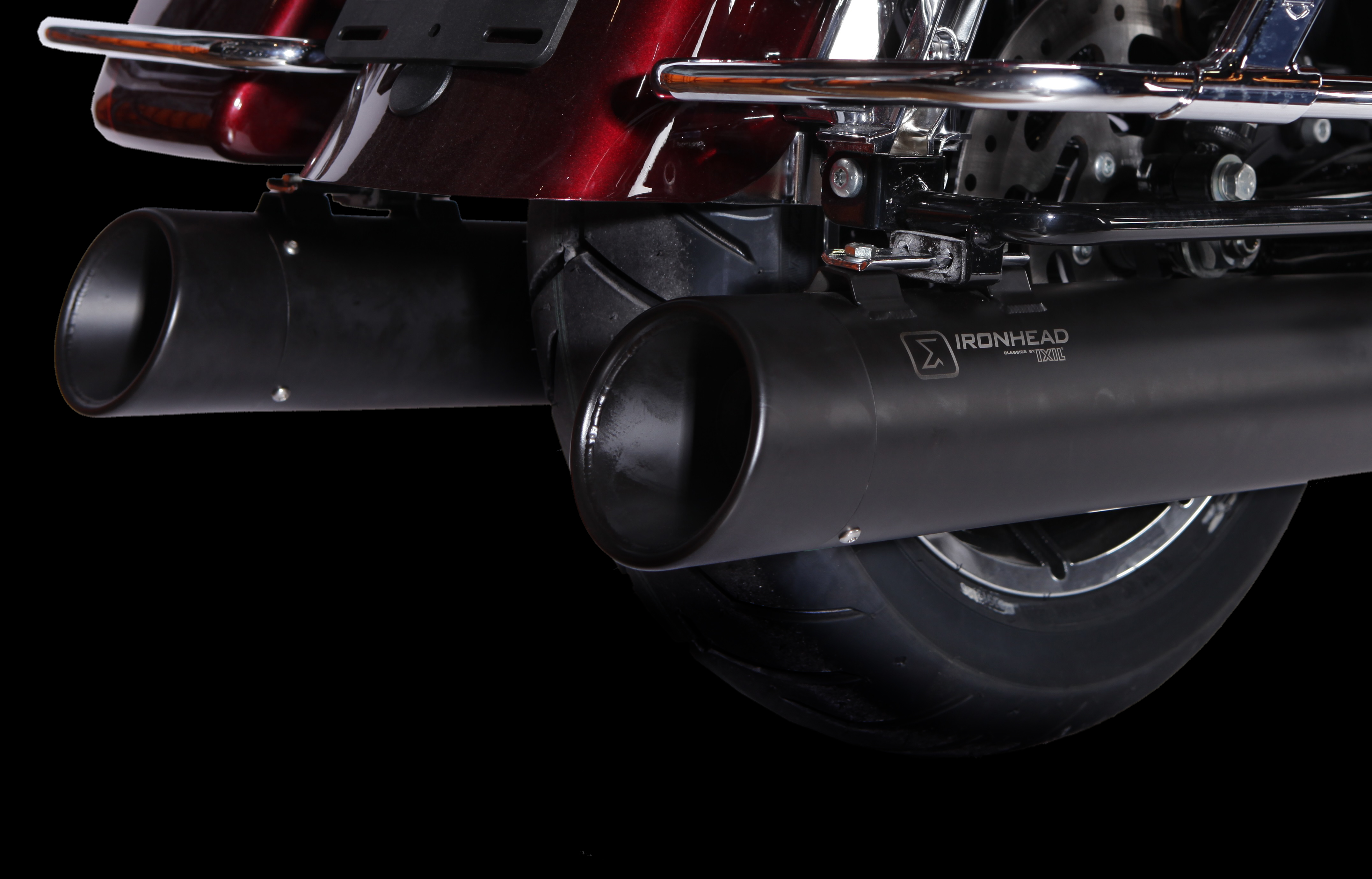 IRONHEAD END CAPS typ CAP (długość: Ø 112 mm., materiał: Inox AISI304, kolor: Black painted) SLASHED END CAP (BLACK)