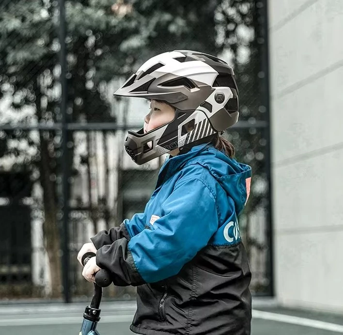 Kask dziecięcy z odpinaną osłoną podbródka FULL FACE off-road Rockbros TS-61 Gray