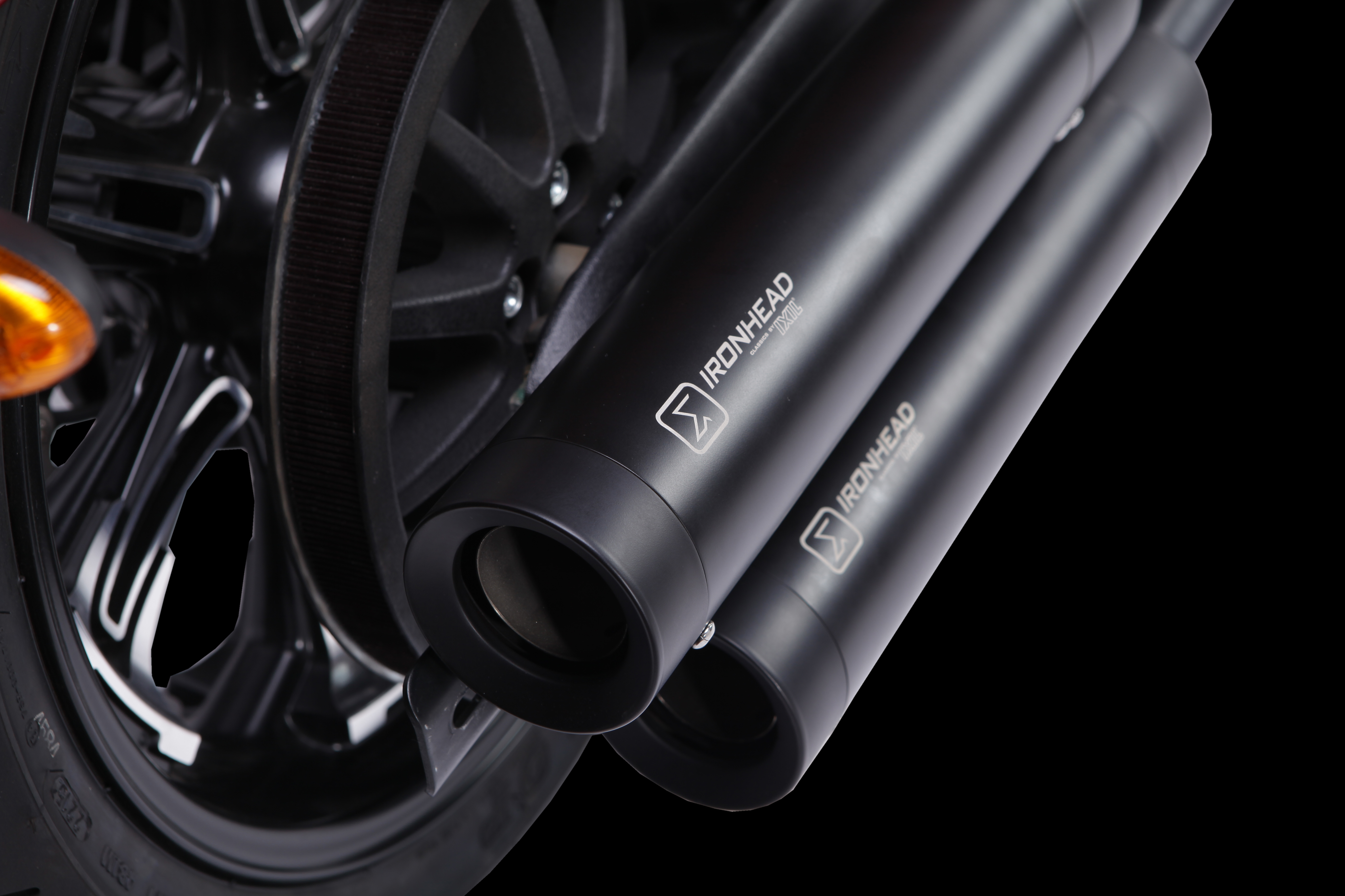 IRONHEAD END CAPS typ CAP (długość: Ø 88 mm., materiał: Inox AISI304, kolor: Black painted) SHORT GUN END CAP (BLACK)