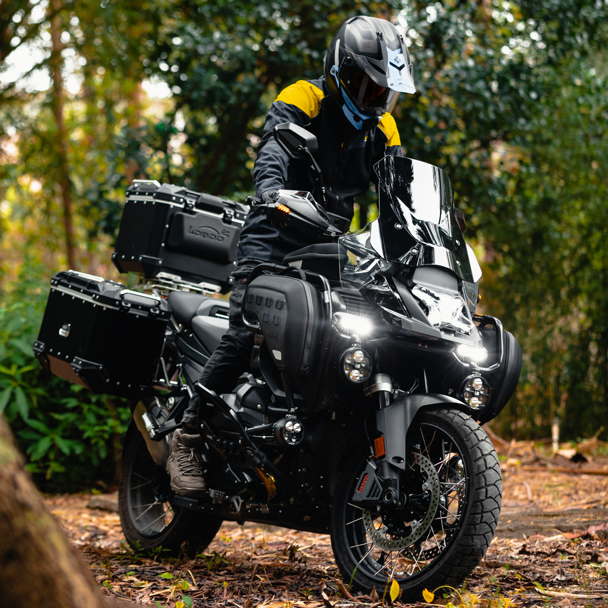 LOBOO boczne przednie torby BMW R1300GS Adventure, czarne, 1 zestaw - 2 szt