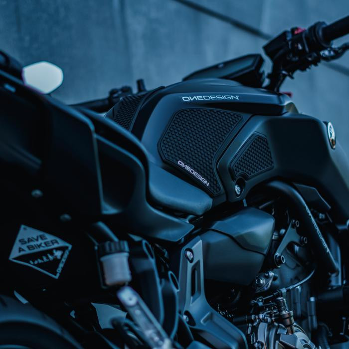 ONEDESIGN Grip Boczny HDR YAMAHA MT-07 2018 czarny