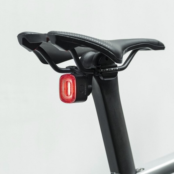 Lampka rowerowa tylna Rockbros Q2S LED USB IPX6 ze światłem STOP na sztycę lub siodło