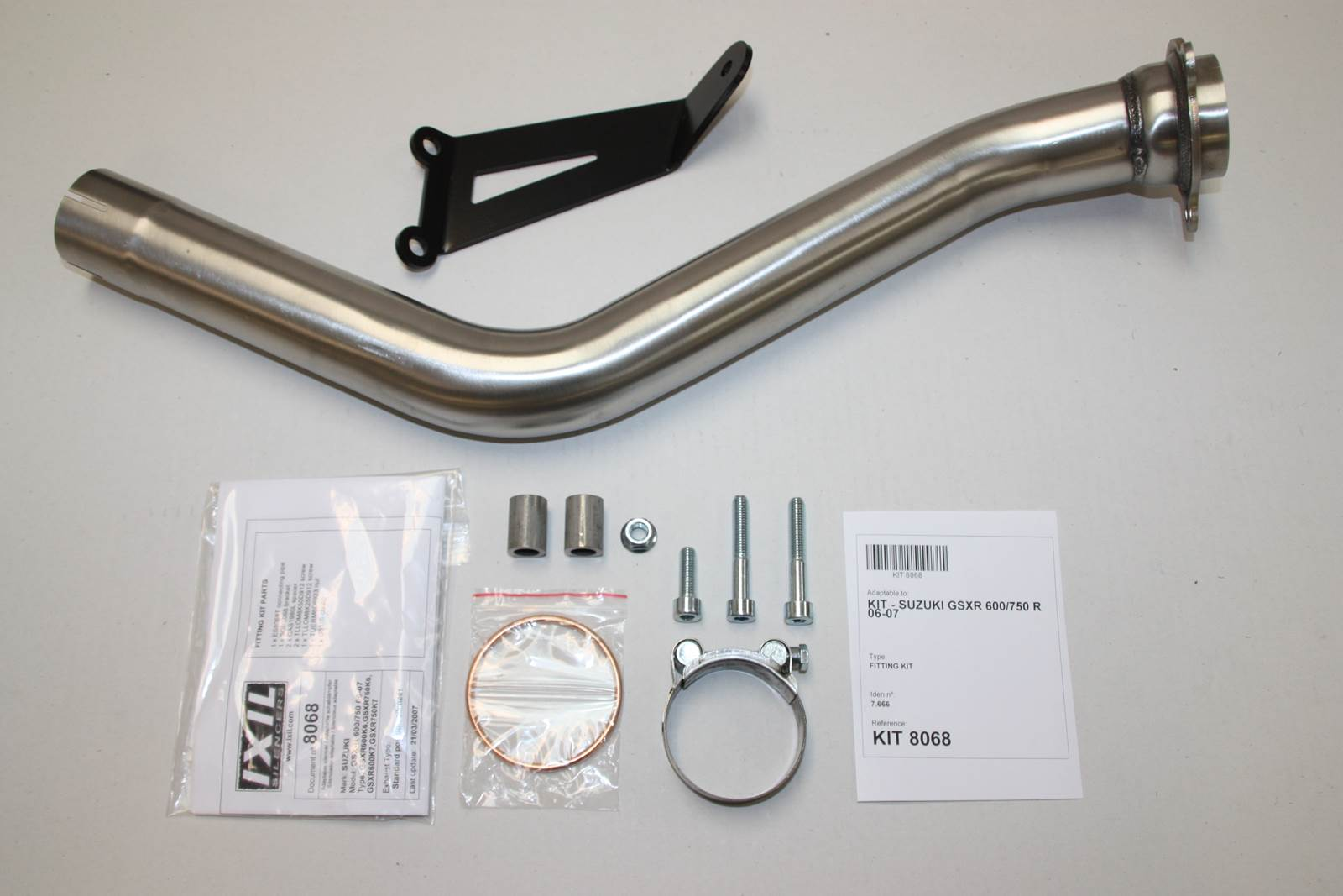 Tłumik IXIL SUZUKI GSX 750 R 06-07 (CF) typ SOVE (waga: 3000g, długość: 423 mm., materiał: Inox AISI304, kolor: Black painted) S