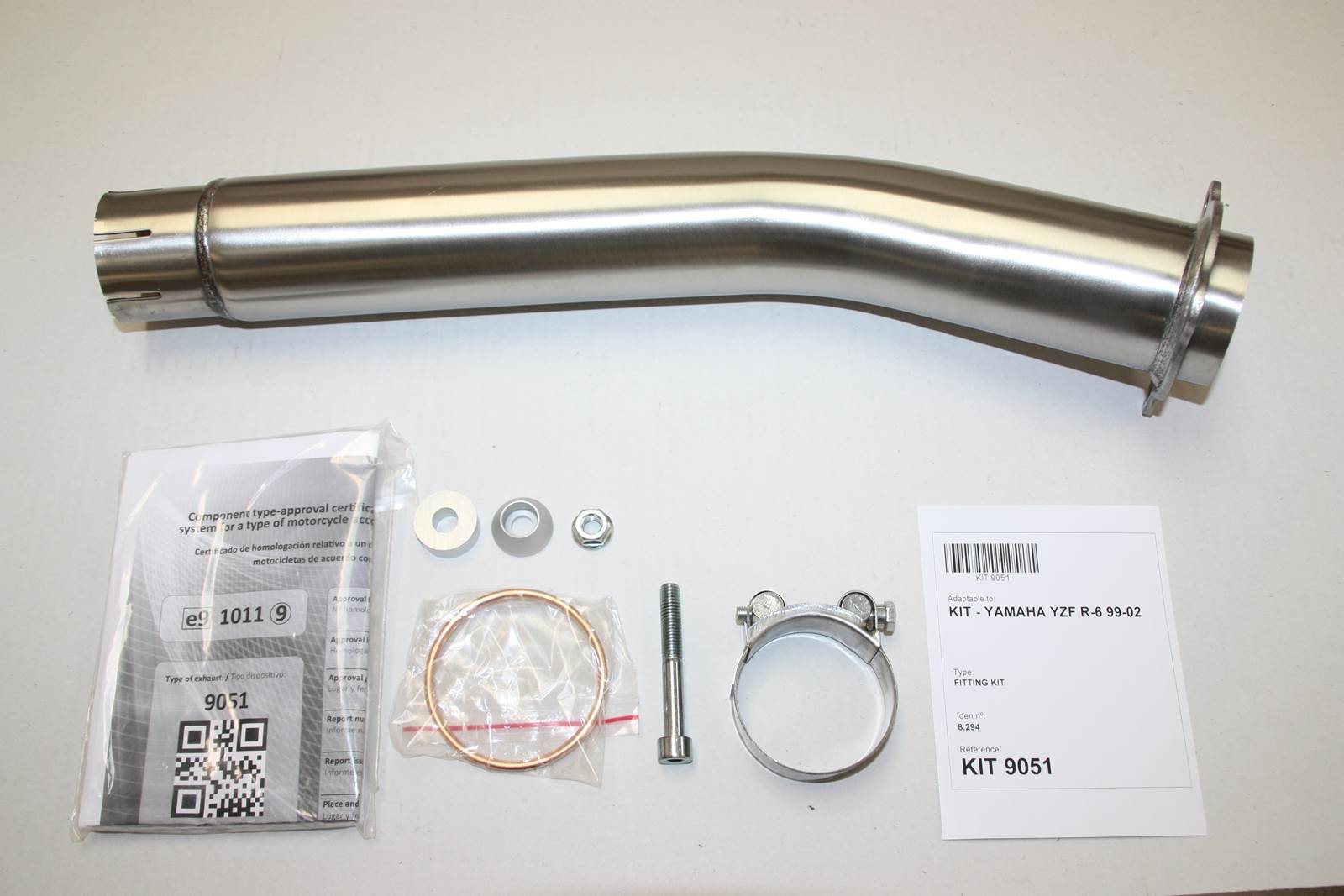 Tłumik IXIL YAMAHA YZF 600 R-6 99-02 (RJ03) typ SOVE (waga: 3000g, długość: 423 mm., materiał: Inox AISI304, kolor: Black painte