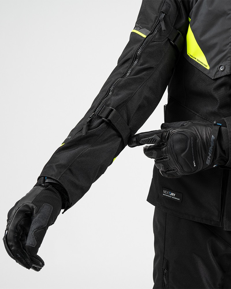 SHIMA RUNNER MEN JKT BLK