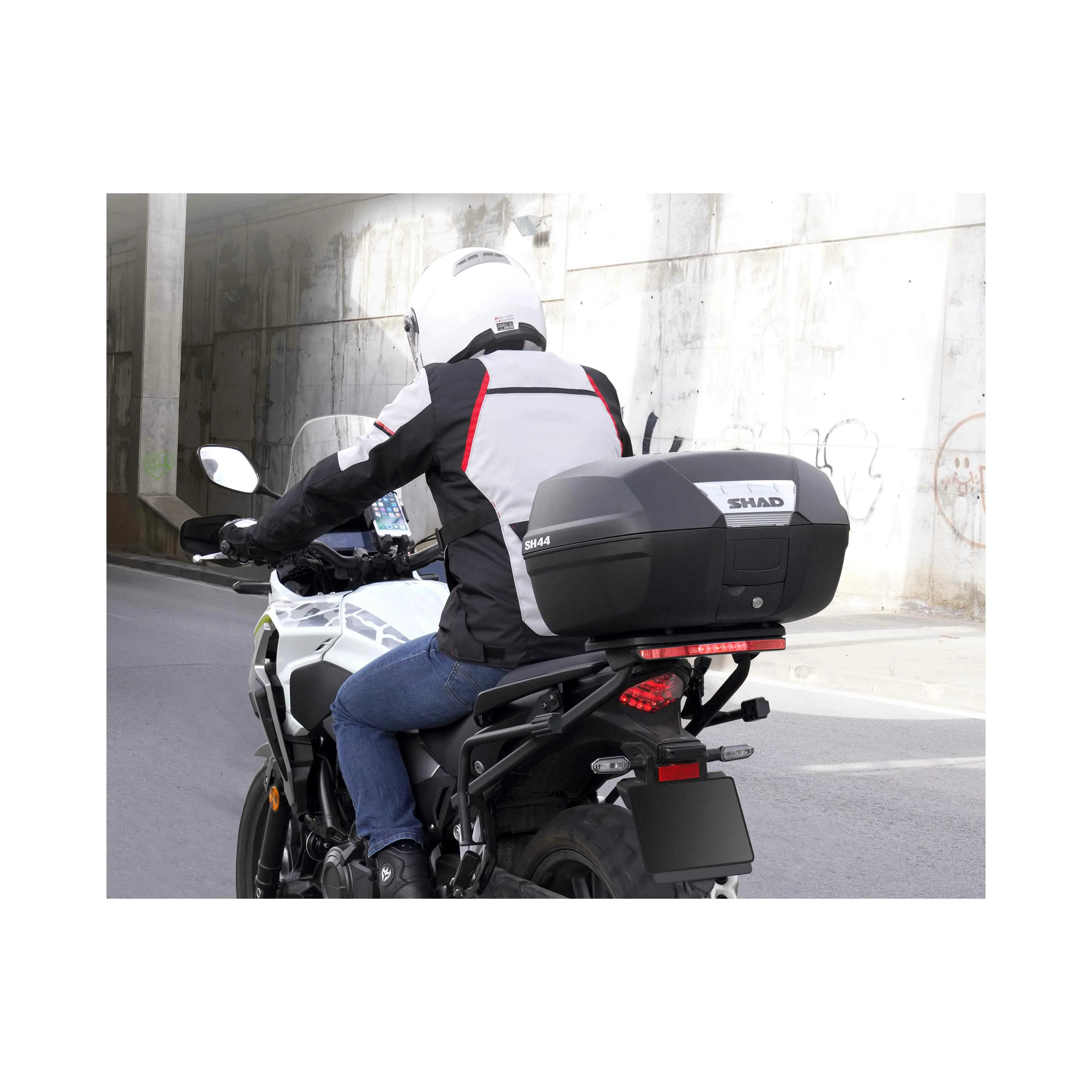 KUFER SHAD SH44 CZARNY