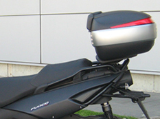STELAŻ KUFRA TYŁ SHAD DO GILERA FUOCO 500