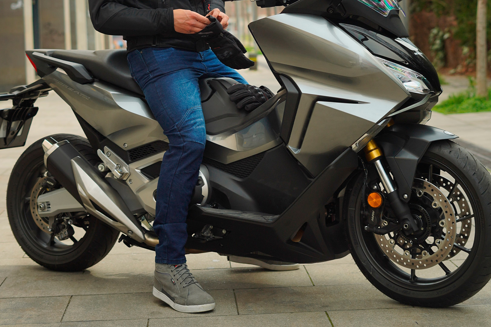 BUTY LS2 DOWNTOWN MAN WP DARK GREY