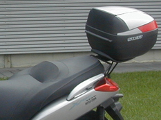 STELAŻ KUFRA TYŁ SHAD DO YAMAHA X-MAX 125 250