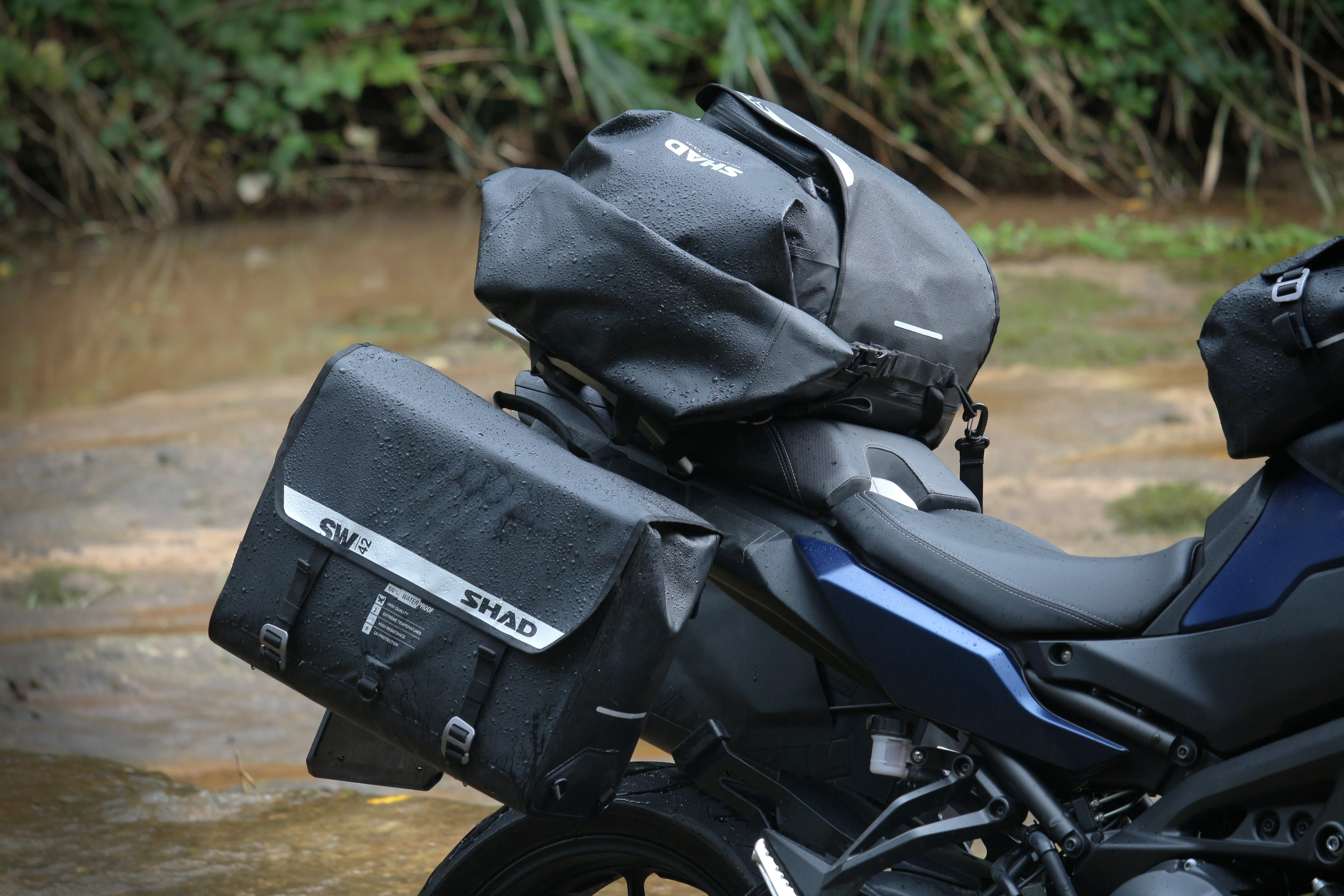 SAKWA BOCZNA WODOODPORNA SHAD SW42 50L