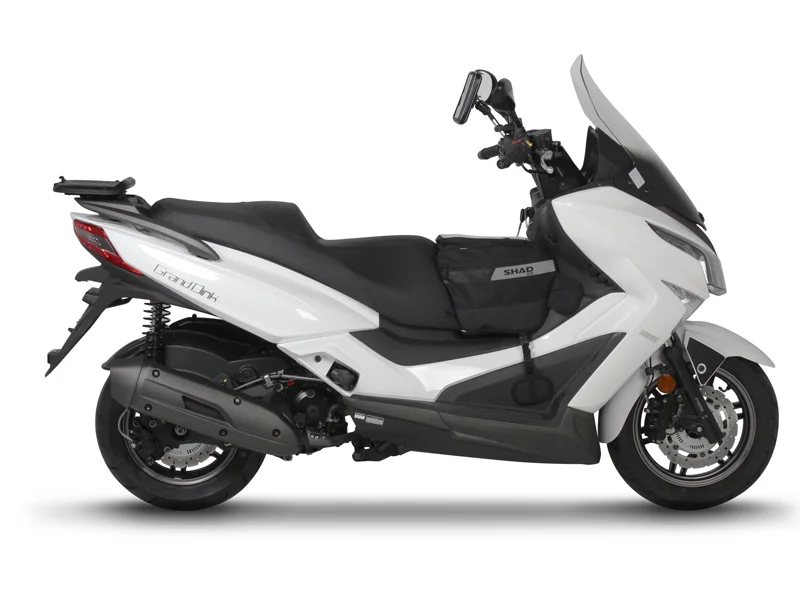 STELAŻ KUFRA TYŁ SHAD DO KYMCO X-TOWN