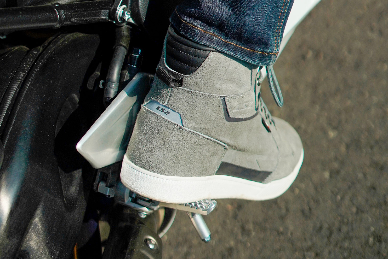 BUTY LS2 DOWNTOWN MAN WP DARK GREY
