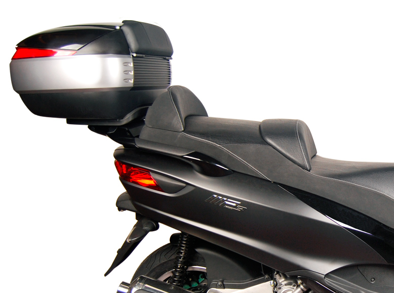 STELAŻ KUFRA TYŁ SHAD DO PIAGGIO MP3 SPORT